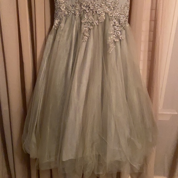 🎉💕 FLASH SALE 💕🎉 Glow evening / prom dress - Picture 3 of 6